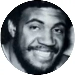 Clyde Mayes - American professional basketball player