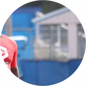 Clyde Pinder Jr. - American football player