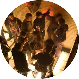 Cocktail party effect photograph