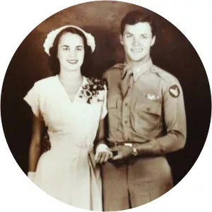 Colby Carter - Art dealer