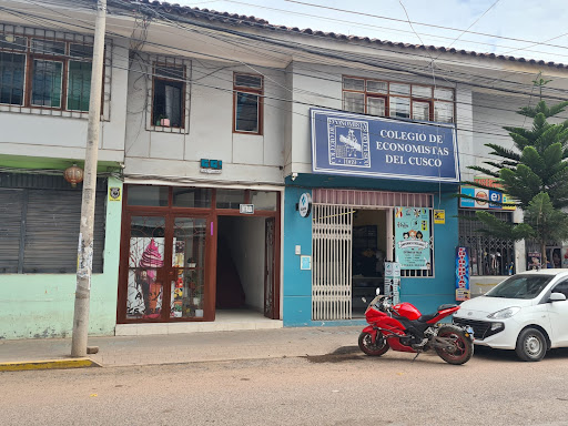 Colegio de Economistas del Cusco - Community college in Cusco, Peru