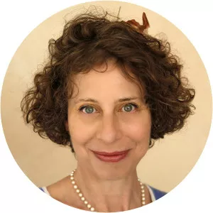 Colette Hiller - American actress