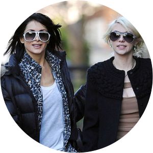 Colette Momsen photograph