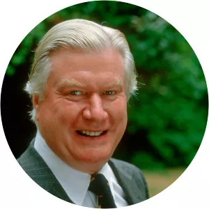 Colin Ingleby-Mackenzie - English cricketer