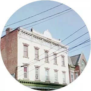 Commercial Building at 32 West Bridge