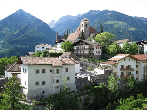 Comune di Scena - City or town hall in Schenna, Italy