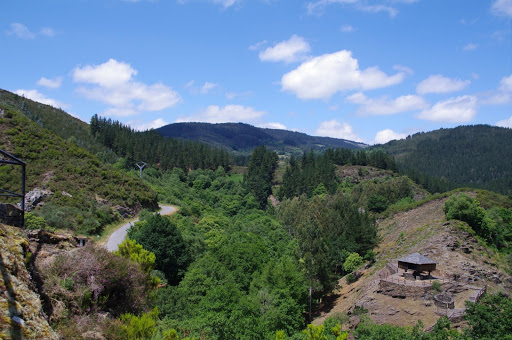 Concello de Baleira - City or town hall in Baleira, Spain