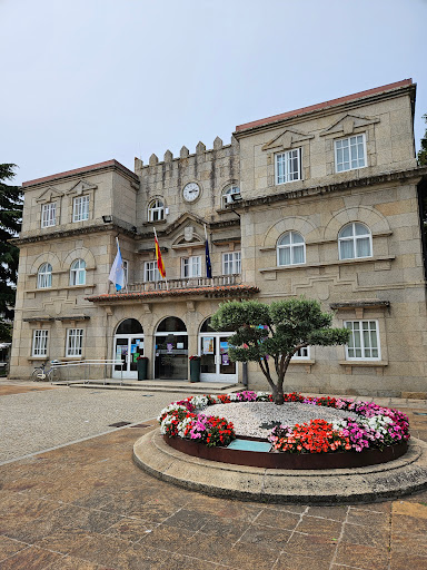 Concello do Grove - City or town hall in O Grove, Spain