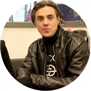 Confidence Man photograph