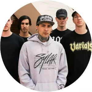 生 Conform 死 photograph