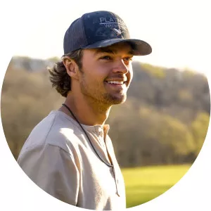 Conner Smith - Singer