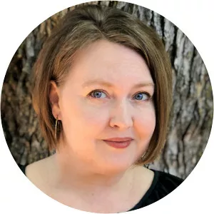 Connilyn Cossette - Author