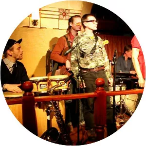 Cool Sheiks - Musical group