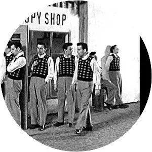 Copy Shop - 2001 ‧ Drama/Short ‧ 12 mins