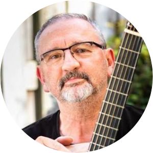 Cor Mutsers - Guitarist