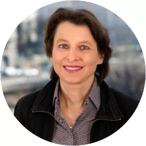 Corina Caduff - Literary critic