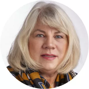 Cornelia Oelwein - Historian