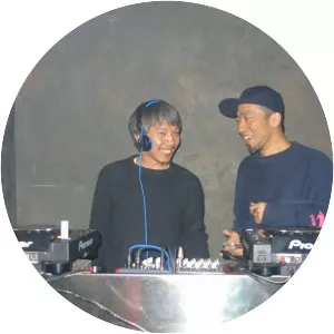 COS/MES - Musical group