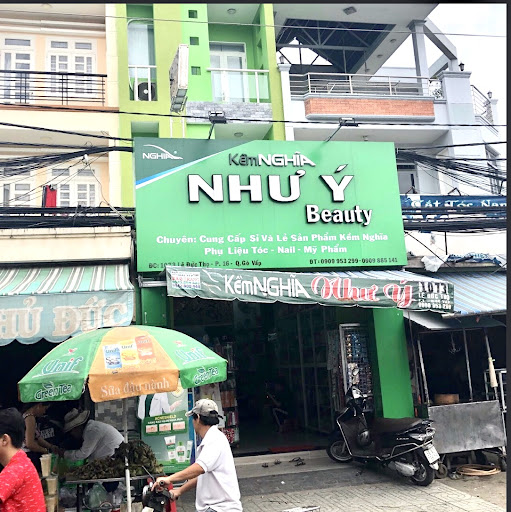 Cosmetics Wholesale Price As Italy