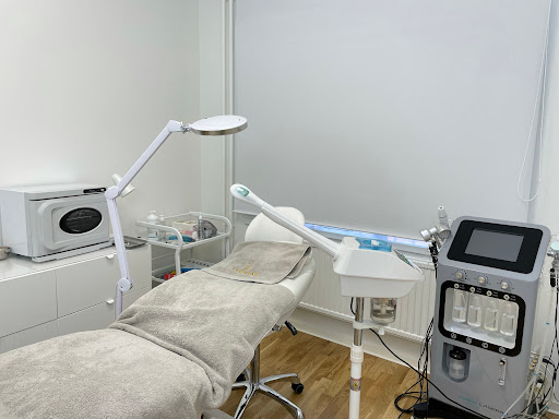 Cosmian Beauty Clinic. Skin and Beauty clinic - Beautician in Stockholm, Sweden
