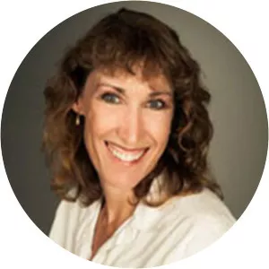 Courtney Farrell - Author