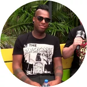 Crispin Earl - Singer