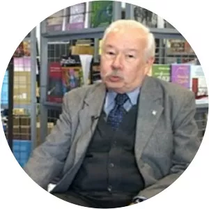 Cristián Buchrucker