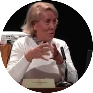 Cristina Esteras Martín - Author