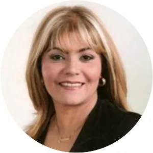 scarlett linares cristina maica