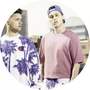 Critika & Saik - Musical group