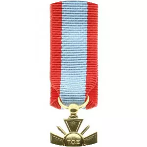 Croix de guerre des théâtres d'opérations . . .