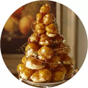Croquembouche
