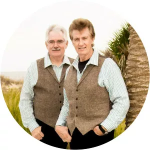 Crowe Brothers - Musical band