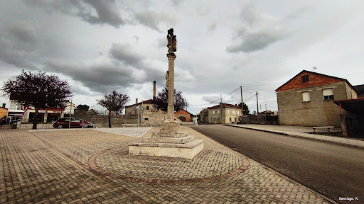 Cruceiro de Ponte Noalla - Sculpture in Spain