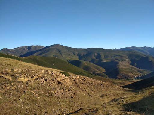Cruz de San Salvador - Historical landmark in Spain