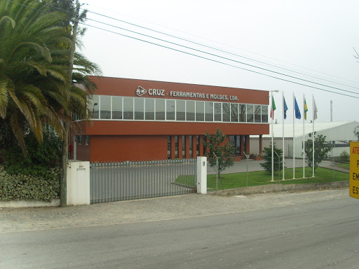 Cruz - Ferramentas e Moldes Lda - 