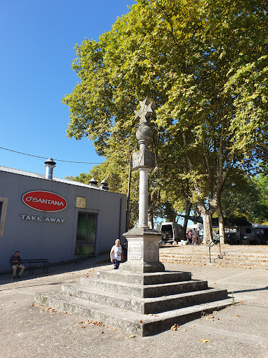 Cruzeiro de Santana - Scenic spot in Leca do Balio, Portugal