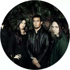 Crystal Gates - Musical group