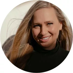 Crystal Yates - Singer