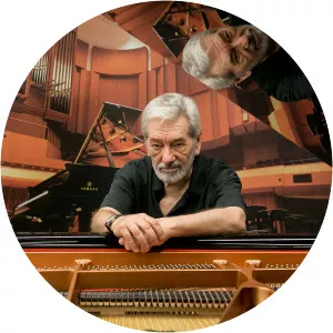 César Camargo Mariano