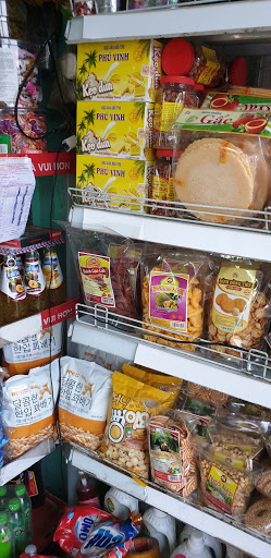 Cua Hang Ngoc Dung - Grocery store