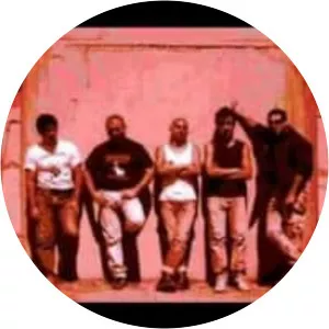 Curasbun Oi! - Musical group