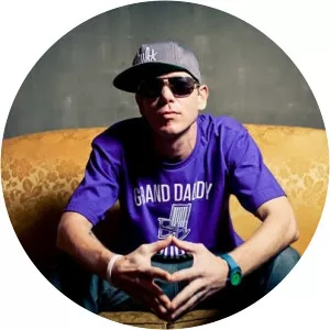 Curtis B - Musical artist