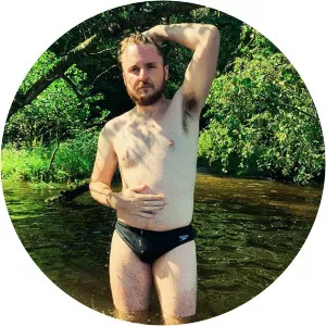 d'cruze mikey james - Musical artist