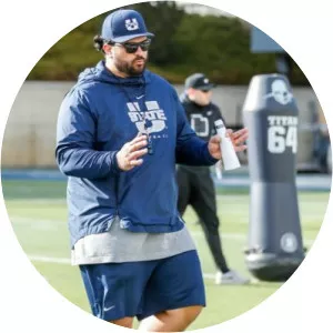 D.J. Tialavea - American football tight end