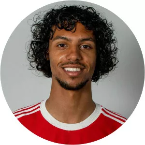 D'Mani Mellor - Footballer