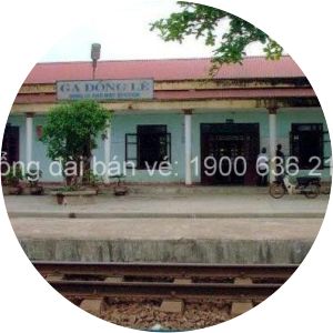 Đồng Lê railway station