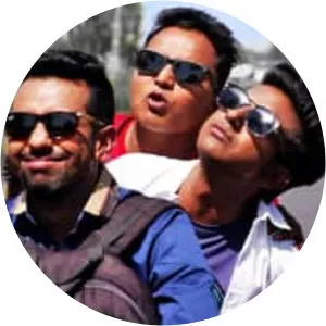 Daav Thai Gayo Yaar - 2016 ‧ Comedy ‧ 2h 8m