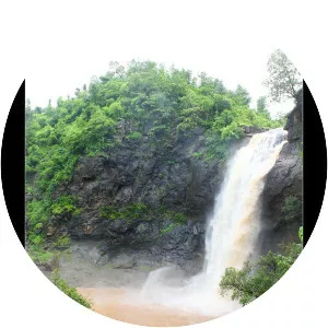Dabhosa Waterfalls