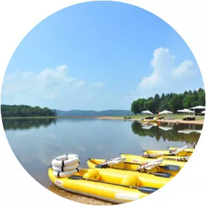 Dai Lai lake - Lake in Vietnam